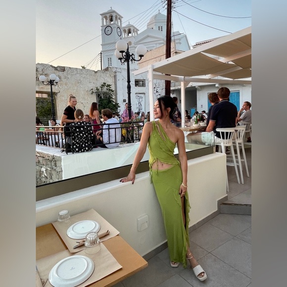 One-shoulder green maxi skirt set - Picture 5 of 5